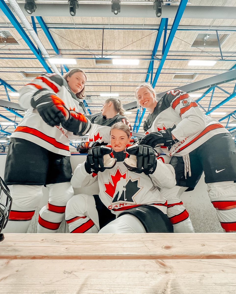 Meaghan Mikkelson tweet media