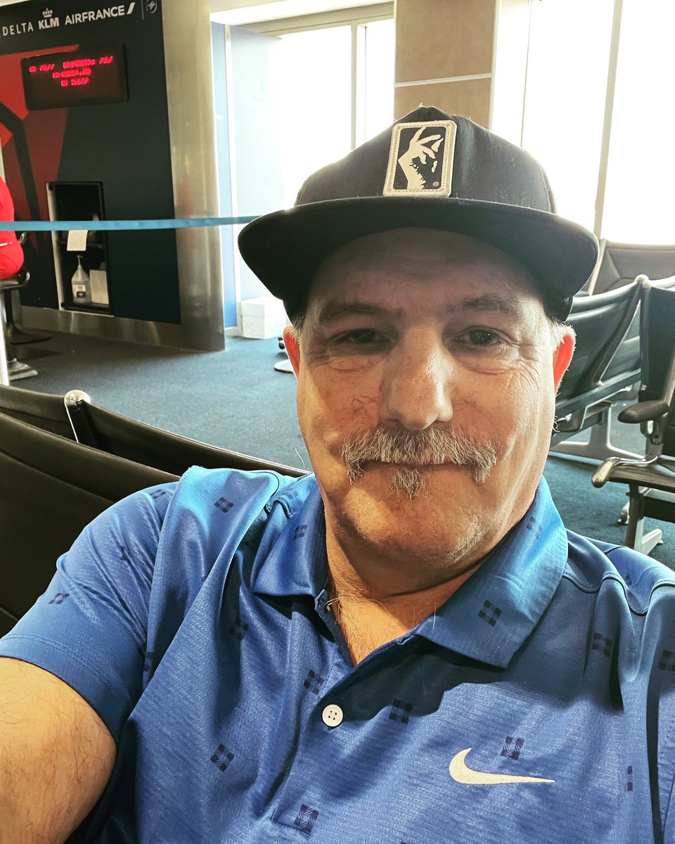 apmike111's tweet photo. Happy Birthday to me!!! And, of course, another travel day. Off to PA for a few more days, then it is looking like I will be home for a few weeks. https://t.co/6ynQEYVrRr