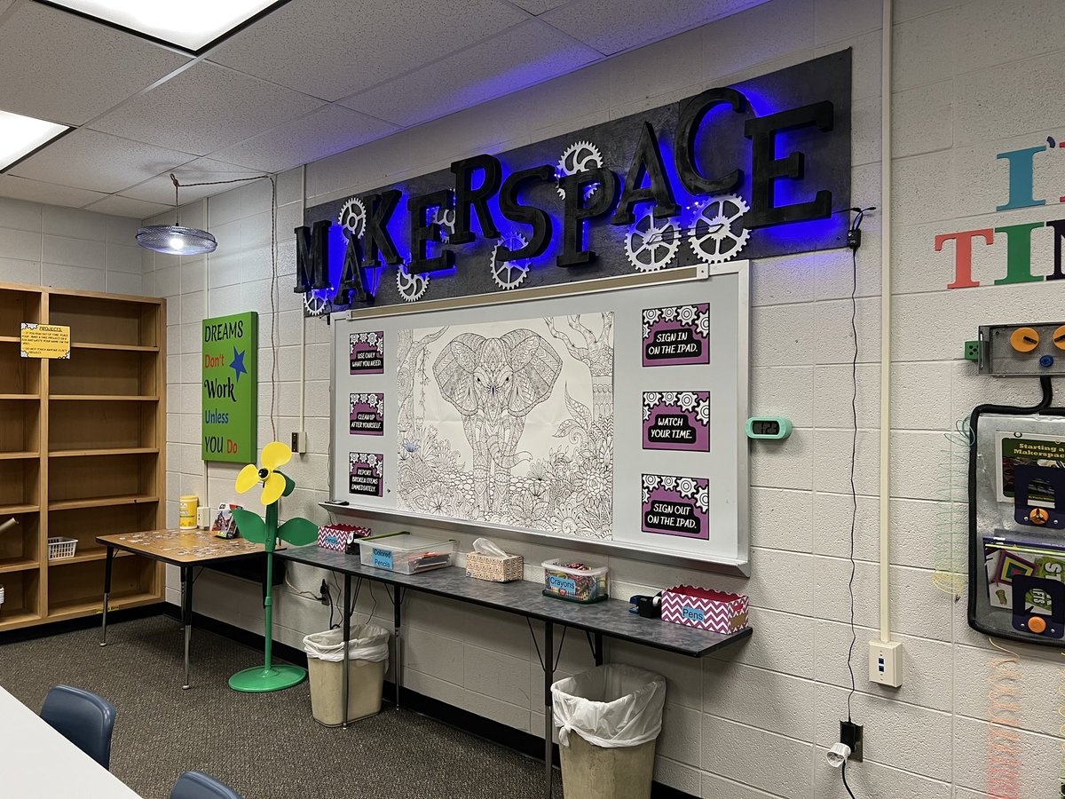 Holli_Sears's tweet photo. Thanks for the tour of the new Makerspace, @NMSLibraryATeam! It’s going to be such a creative space for students to tinker and make @NeoshoMS! https://t.co/1cqsbBatE1