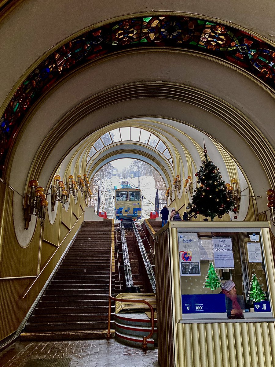 edith_delaney's tweet photo. Special memories of ringing in the New Year in #Ukraine. Heartbreaking images in recent times but today thinking of the beautiful city of #Kyiv on Ukraine’s Independence Day and hoping we’ll have the opportunity to return to celebrate there again 🇺🇦 https://t.co/uQQOu4bRuT
