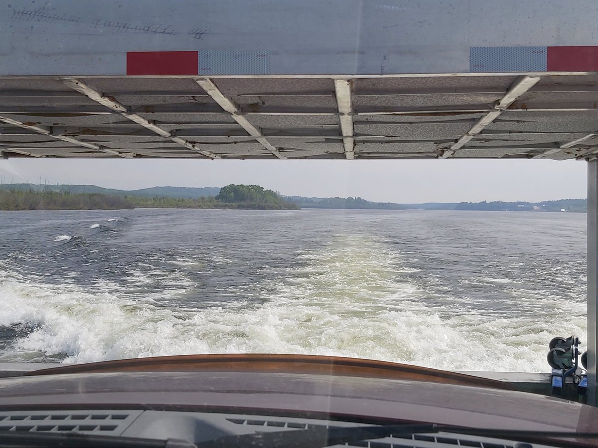 AloraMills's tweet photo. Been waiting since Sun, but finally heading down river in a barge toward our new home!!! https://t.co/jBwcMEq5Is