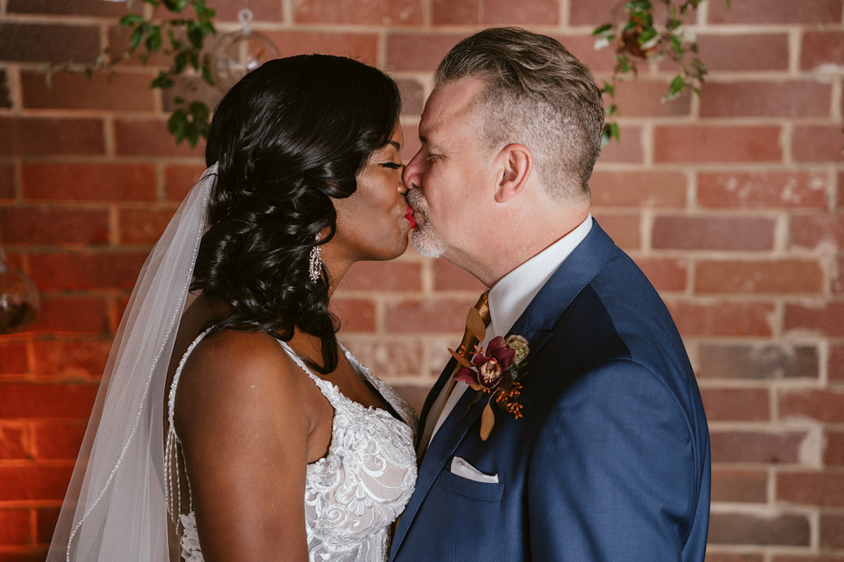 munaluchiBride's tweet photo. Intimate Industrial Wedding at Historic Space in Charlotte, North Carolina https://t.co/jskLqWsUQh https://t.co/apxWtsxUef