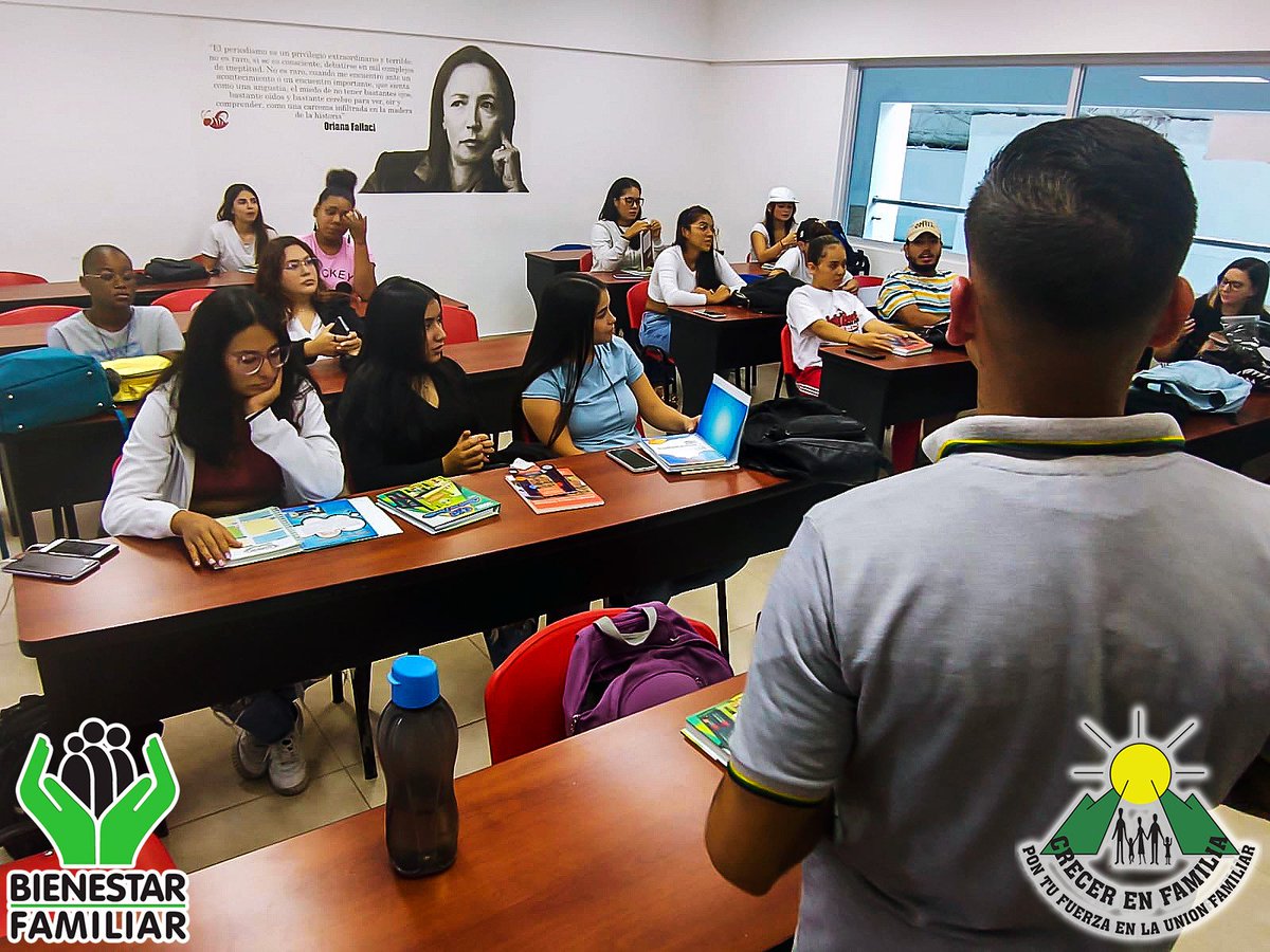 CreceFamilia's tweet photo. Estudiantes de comunicación social de la Universidad de Santiago de Cali visitaran las intalaciones del CFJ Valle del Lili @ICBFColombia @DefensoriaCol @GobValle @usantiagodecali @Compubliusc @BravoRiomana @AlcaldiaDeCali #comunicacion #publicidad #herramientas #comunicativas https://t.co/8v90Iiat7c