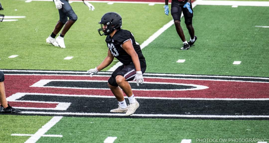 GWallace73's tweet photo. New School!!
New Attitude!!
NEW GOALS🔥🔥
Let's Finish This Year String Bubba!! #33 
@kyle1wallace 
#senioryear #PHS #pearlandfootball #pearlandoilers https://t.co/XIT7fWB5TQ
