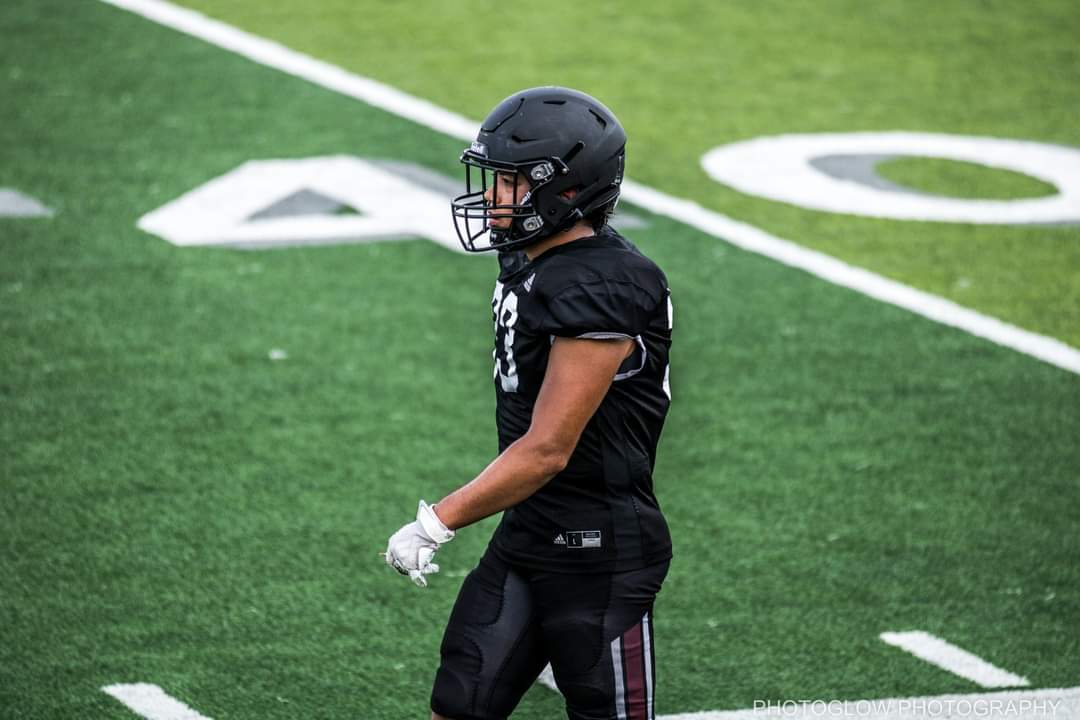 GWallace73's tweet photo. New School!!
New Attitude!!
NEW GOALS🔥🔥
Let's Finish This Year String Bubba!! #33 
@kyle1wallace 
#senioryear #PHS #pearlandfootball #pearlandoilers https://t.co/XIT7fWB5TQ