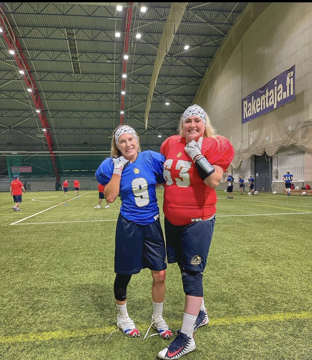 llissacc's tweet photo. Happy birthday @Phoebe_Schecter Missing football with you every single day - love you all the world 🌎 🏈 🇬🇧 https://t.co/rXsdBxqPK3