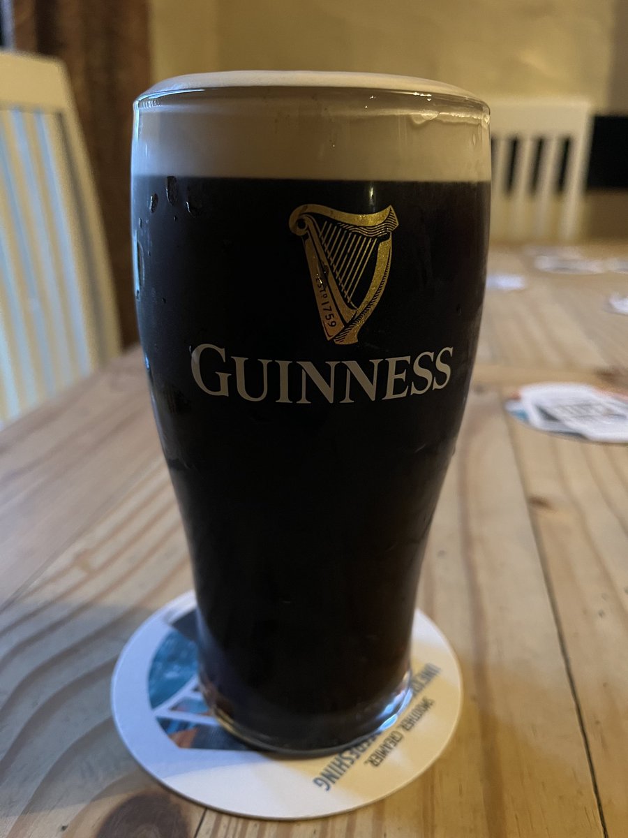 MarkMaddenmm's tweet photo. ⁦@beautifulpints⁩  The Drift Inn, Buncrana, DL. https://t.co/13lH63y7Ew