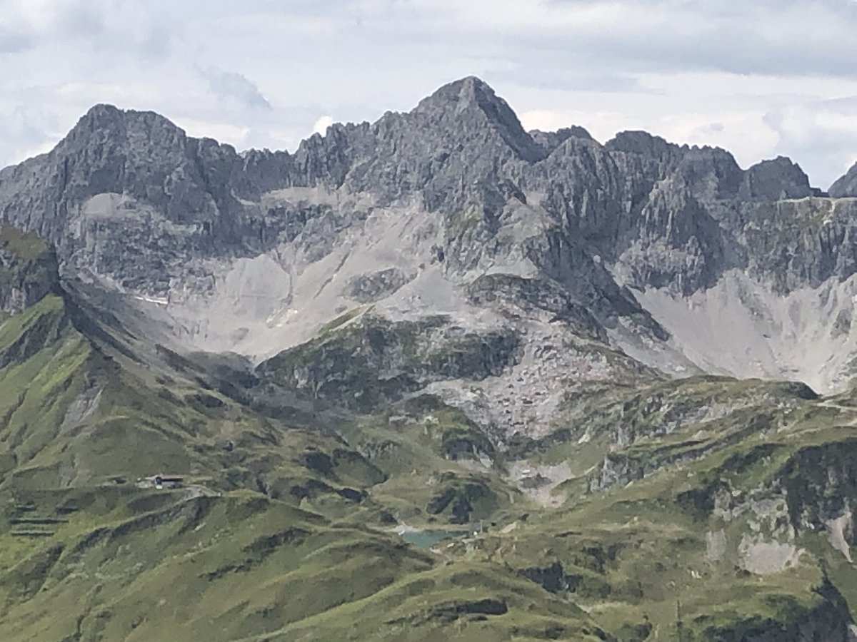 edalmea's tweet photo. Le #Alpi di #Lech regalano bellissimi scorci sia in valle che in quota. #Arlberg #Austria #travel #viaggiare @NonSoloTuristi @viaggiatori @vacanzeaustria https://t.co/QkQbWmCYsp
