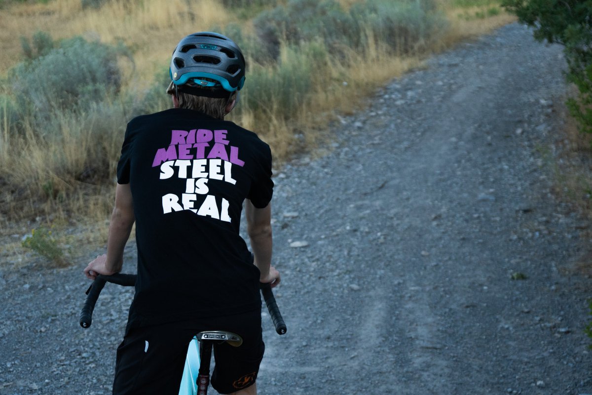 threadandspoke's tweet photo. Steel is Real 💪⚒️

#threadandspoke #steelisreal #ridemetal #gravel #blacksabbath #rideyourbike #cycling https://t.co/sdCjFseIQl