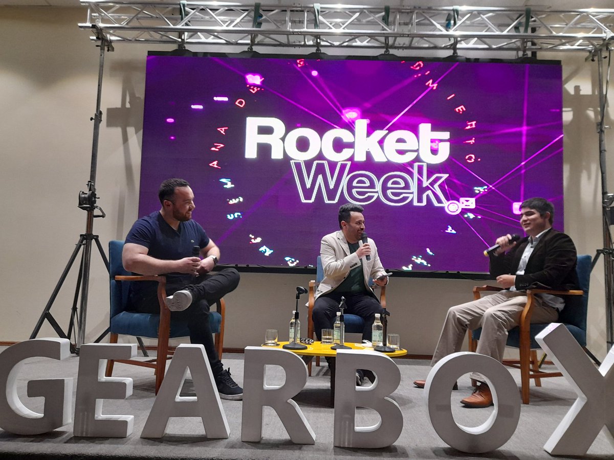 fiudec's tweet photo. Dos grandes emprendimientos UdeC se presentan en el Rocket Week de @gearboxudec: Rogel Escalup de Cicla 3D y Miguel Valdebenito de Aslight. ¡Grandes!
@udeconcepcion
@INCUBAUDEC
@RadioUdeC
@TVU_television
#innovacion #emprendimiento #gearboxudec
#rocketweek https://t.co/5jS5VJY74U