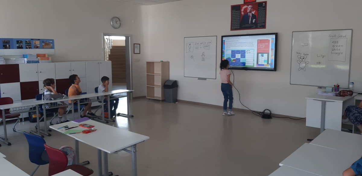 22 Agustos Pazartesi günü başlayan yabancı dil  oryantasyon programımız tüm hızıyla devam ediyor.