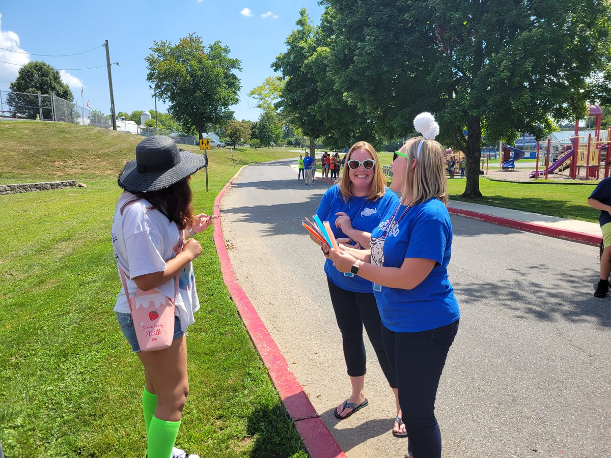 Lindsey Avara tweet media