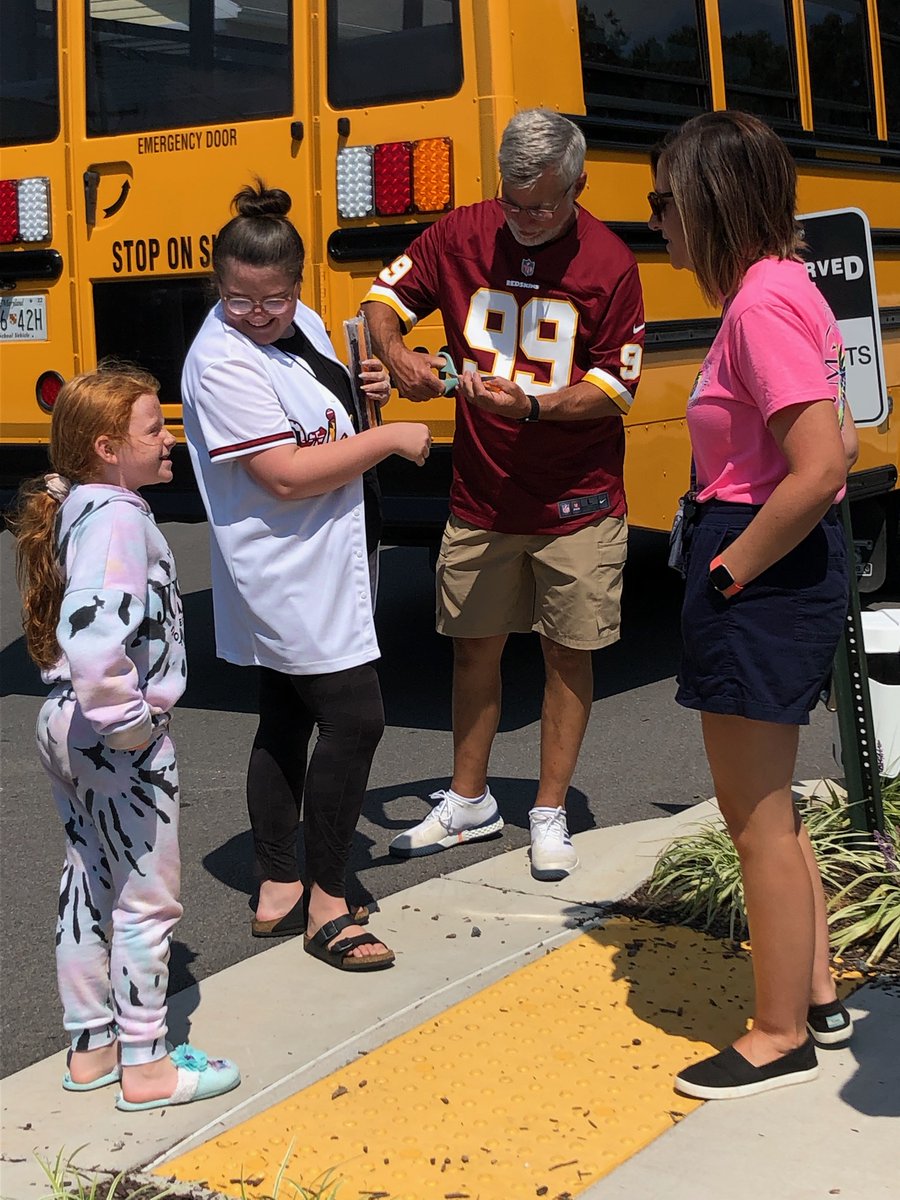 Lindsey Avara tweet media