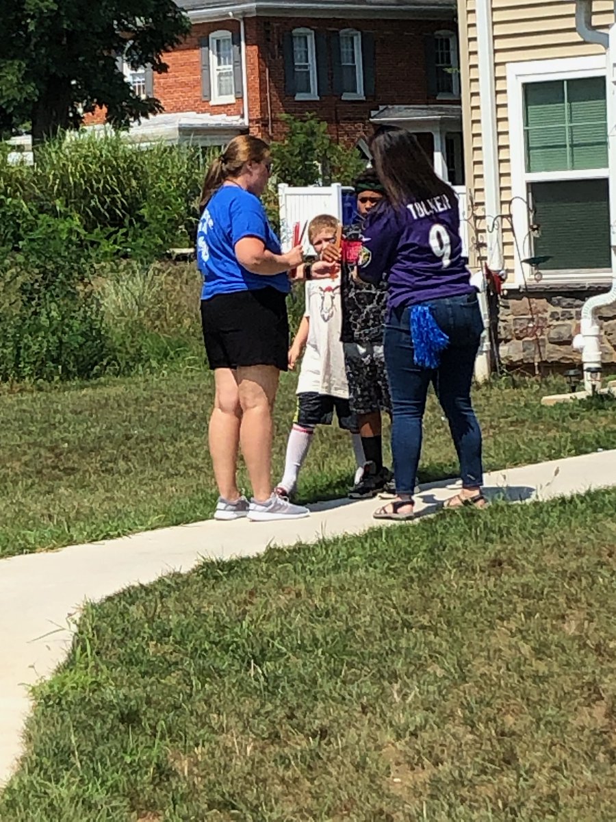 Lindsey Avara tweet media