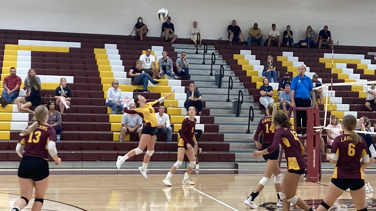 FH_Highschool's tweet image. The girls lost a close fifth set 13-15 tonight. What a great night of volleyball!