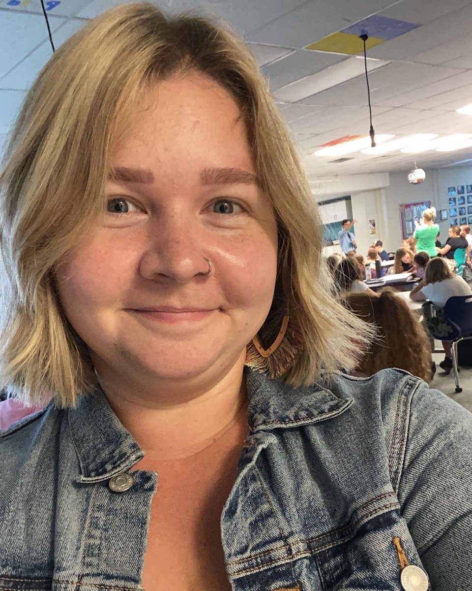 Starting off year 9 doing BIG things in @HMSbyDesign 6! 🤩 #LPSFirstDay22  <a href="/heritagescoop/">Heritage MS</a>