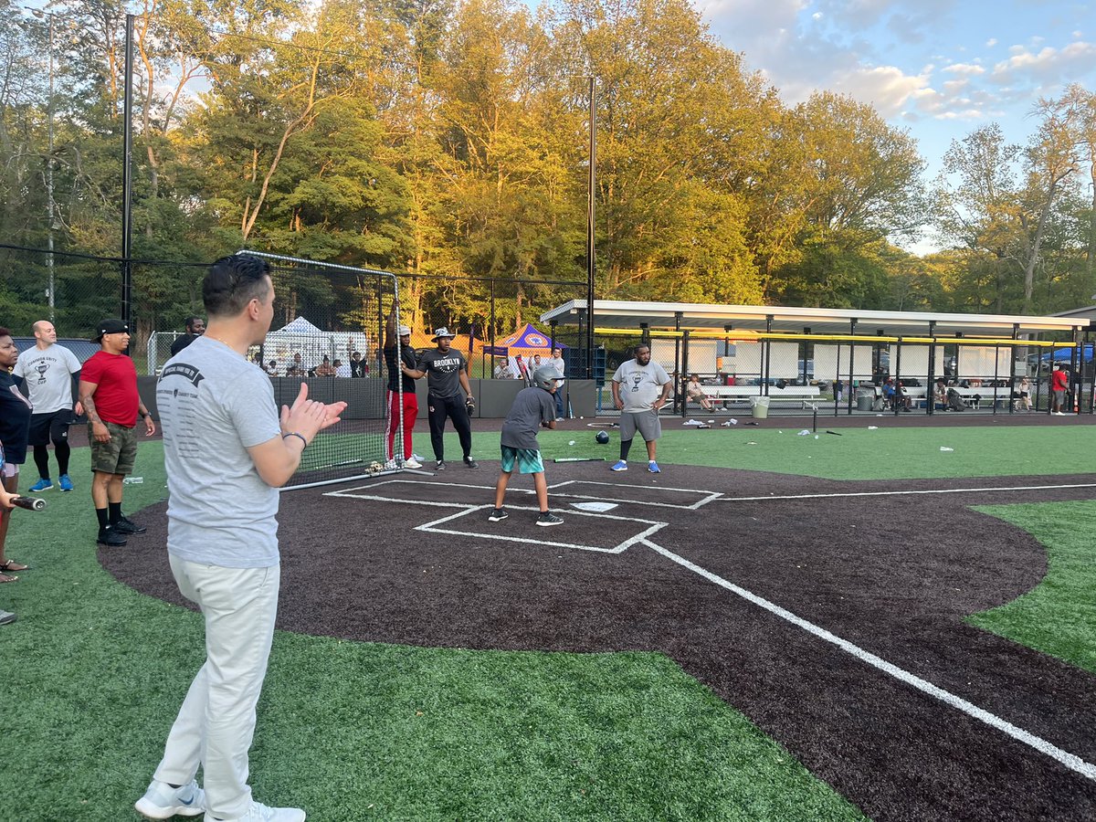 AsmSantabarbara's tweet photo. Another great day at this week’s #518CommonUnityCup and a great softball game at Schenectady’s  A-Diamond in Central Park! Thanks to @TheWilliamRivas and all organizers &amp; sponsors. It was great seeing everyone! @SchdyFoundation @schdypolice @SCSchools  @SchenectadyFire and more. https://t.co/bs7CmVE6Ig