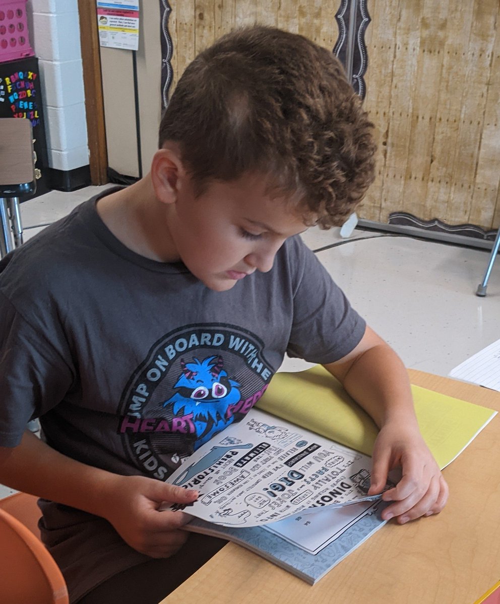 mslanenga's tweet photo. Jumped into the new school year and dove right into a good book. #hornetstrong #weare126 #hg126 @dist126_hg https://t.co/UkD9vws6EC