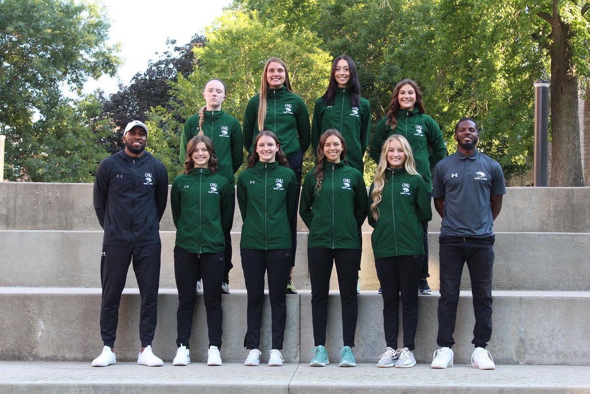 cmueaglesXCTF's tweet photo. 2022 CMU Women’s XC Team 
#EarnYourWings https://t.co/O1EvEQH9T2
