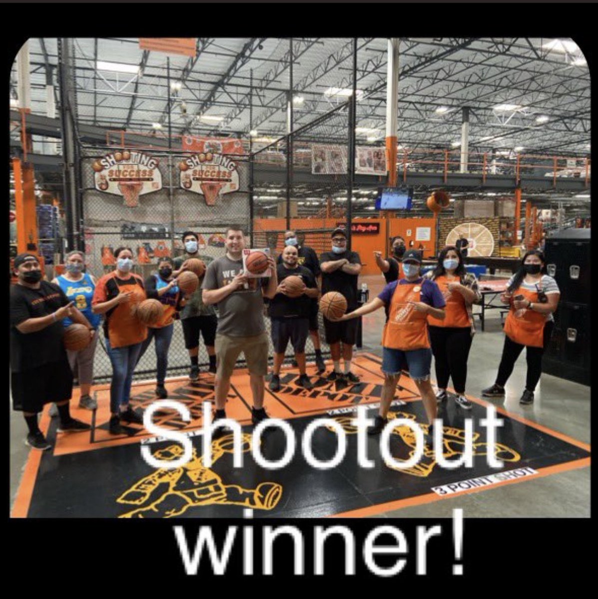 JacquelineP5642's tweet photo. In honor of the greatest, Kobe Bryant, Key 1 had a basketball shoot out 🏀 Great job Cory on taking that win and Gabe for winning the raffle! #8.24 #5642 @camilo_5520 @CarvajalRDC5642 @BrandiCassiani @RobertDMillerT1 @adanr0621 @ThdJose_Barajas https://t.co/GWnbt1ILzP