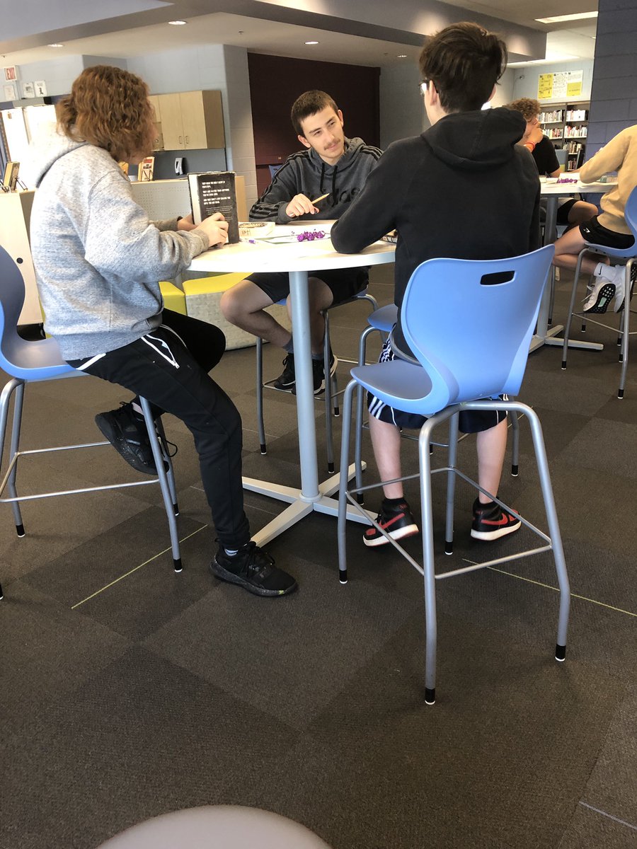 ColleenHoll1's tweet photo. Having a “Book Tasting “ today at “Starbooks”😜 Loved seeing the kids become excited about what books they were going to select as their top choices!!
#GoLemont #WeAreLemont #Readers #books #ilovetoread https://t.co/Vpf3jnGUtH