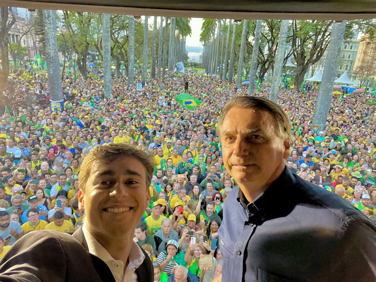 nikolas_dm's tweet photo. A selfie de milhões. https://t.co/mVOQAqZq5d