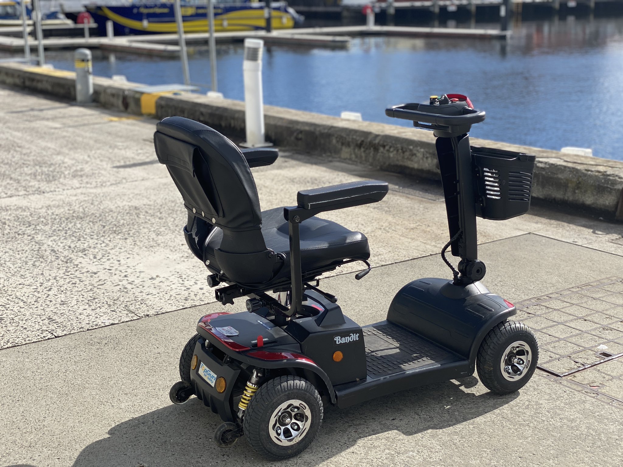 Ian recovering from 6mths in Hospital on Twitter "Good morning