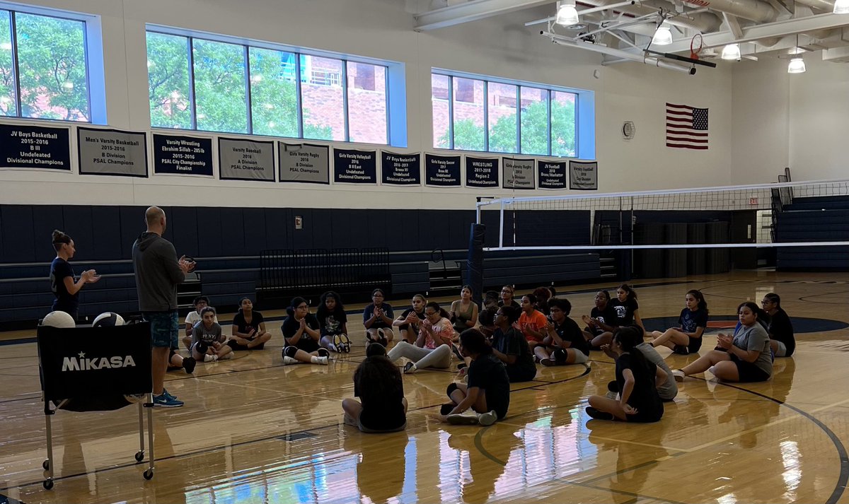 DaveHalbreich's tweet photo. Great week of Women’s Varsity Volleyball Tryouts! Congrats to our newest members of the program! #AttitudeEffortAction #EverythingMatters #BumpSetKill https://t.co/SimASo58Uy