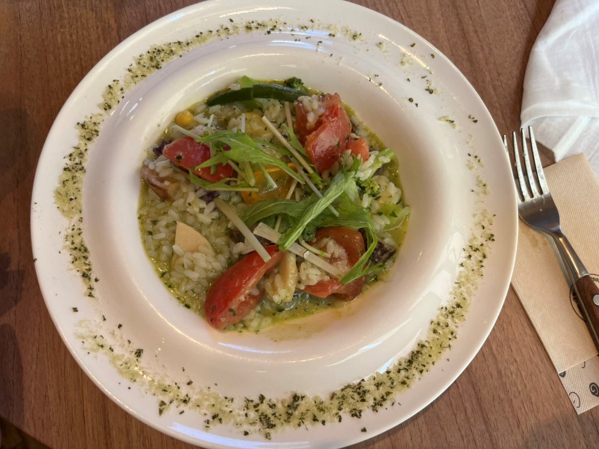 ietochinavi's tweet photo. 今日の #おすすめランチナビ は平岸駅近く「Risotteria GAKU」さん🍽
写真はフレッシュトマトとステッペンチ��ズとバジルのリジット💞色々なリゾットがあってつい目移り👀
リゾットだけではなくデザートも絶品です😋早速リピートしたお店でした！（営業F）
#札幌グルメ https://t.co/oTUOe2cexd