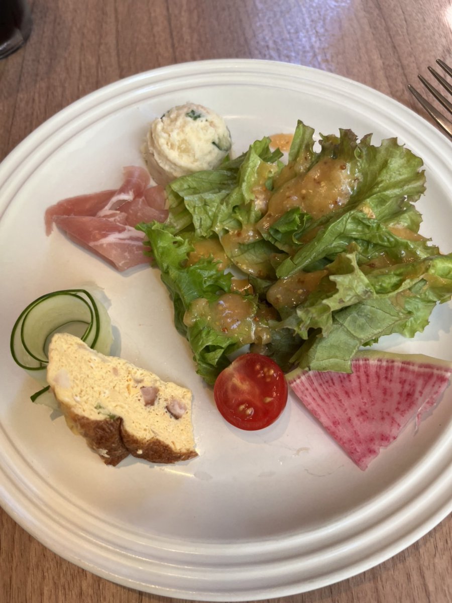 ietochinavi's tweet photo. 今日の #おすすめランチナビ は平岸駅近く「Risotteria GAKU」さん🍽
写真はフレッシュトマトとステッペンチ��ズとバジルのリジット💞色々なリゾットがあってつい目移り👀
リゾットだけではなくデザートも絶品です😋早速リピートしたお店でした！（営業F）
#札幌グルメ https://t.co/oTUOe2cexd