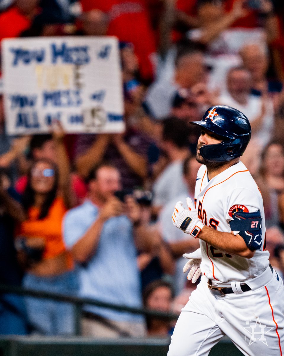 astros's tweet photo. Houston vs. all y'all https://t.co/cMsuUKrGRG