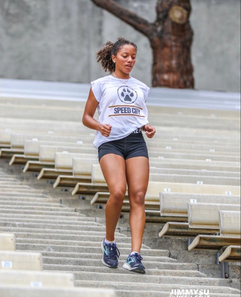 _ZoeRay's tweet photo. Dedication, hard work, plus patience ‼️🐾
📸 @mrpotatojimmy @Calabasas_Track https://t.co/duiYRWjMu3