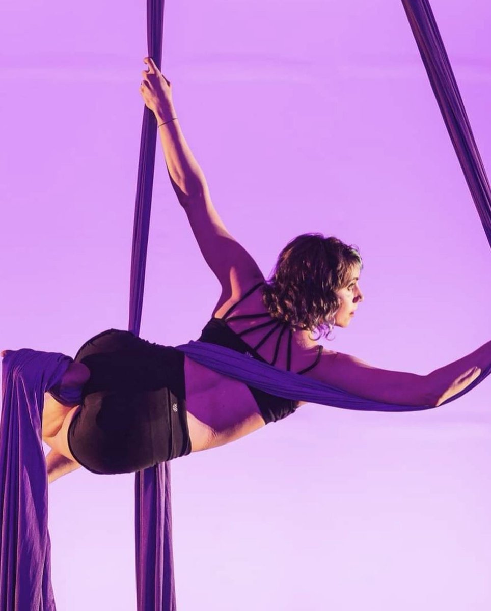 Groundedaerial's tweet photo. Philly! Discounted prices for aerial classes with Grounded Aerial to FALL in love with!
🍂😍 Saturdays in Old City Philadelphia @oldpinecommunitycenter 

9 am adult silks:
https://t.co/ymmh47PNXF

9 am lyra teens: 
https://t.co/exykau64zy https://t.co/3ohbfg5Sy9