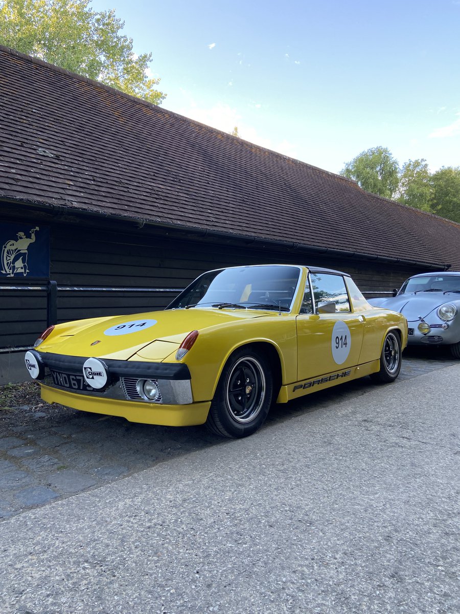 hugeknickers's tweet image. What a thing! Love this #porsche 914. Seen at the #sadcase car meet