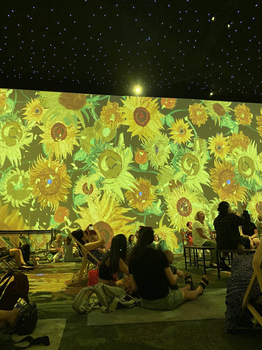 antoniorc97's tweet photo. Van Gogh: The Immersive Experience 🌻🧡
@VanGoghExpo https://t.co/DwhWCEeoGl