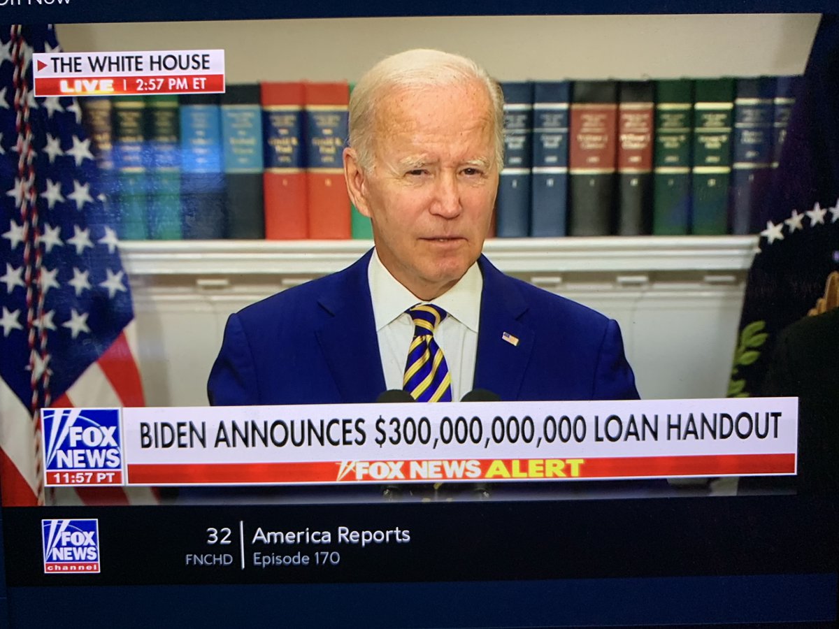 cborkowski's tweet photo. @owillis Republicans : we're canceling your rights!

Democrats: we're canceling some of your debt.

Game. Set. Match.

#BlueWave2022 #DarkBrandon #JoeBrandon #debtforgiveness https://t.co/2rKpxgTmPp