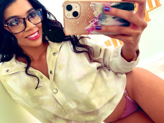 🤓 https://t.co/f5svdBzOS7 🤓 https://t.co/Bbwa4NN1ah