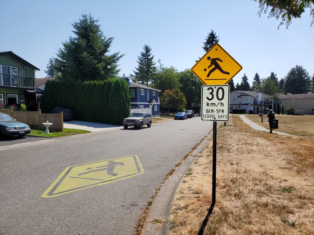 SalishSeaKen's tweet photo. @LangleyTownship, I think this is the wrong sign.

SB Springfield Drive just s of Nicholas Dr. Park zone for David Beggs Memorial Park. Other 2 sign are playground zones in effect 7 days/week.

This one a school zone sign in effect only when school is session. 1/- https://t.co/K4pYG8tWBE
