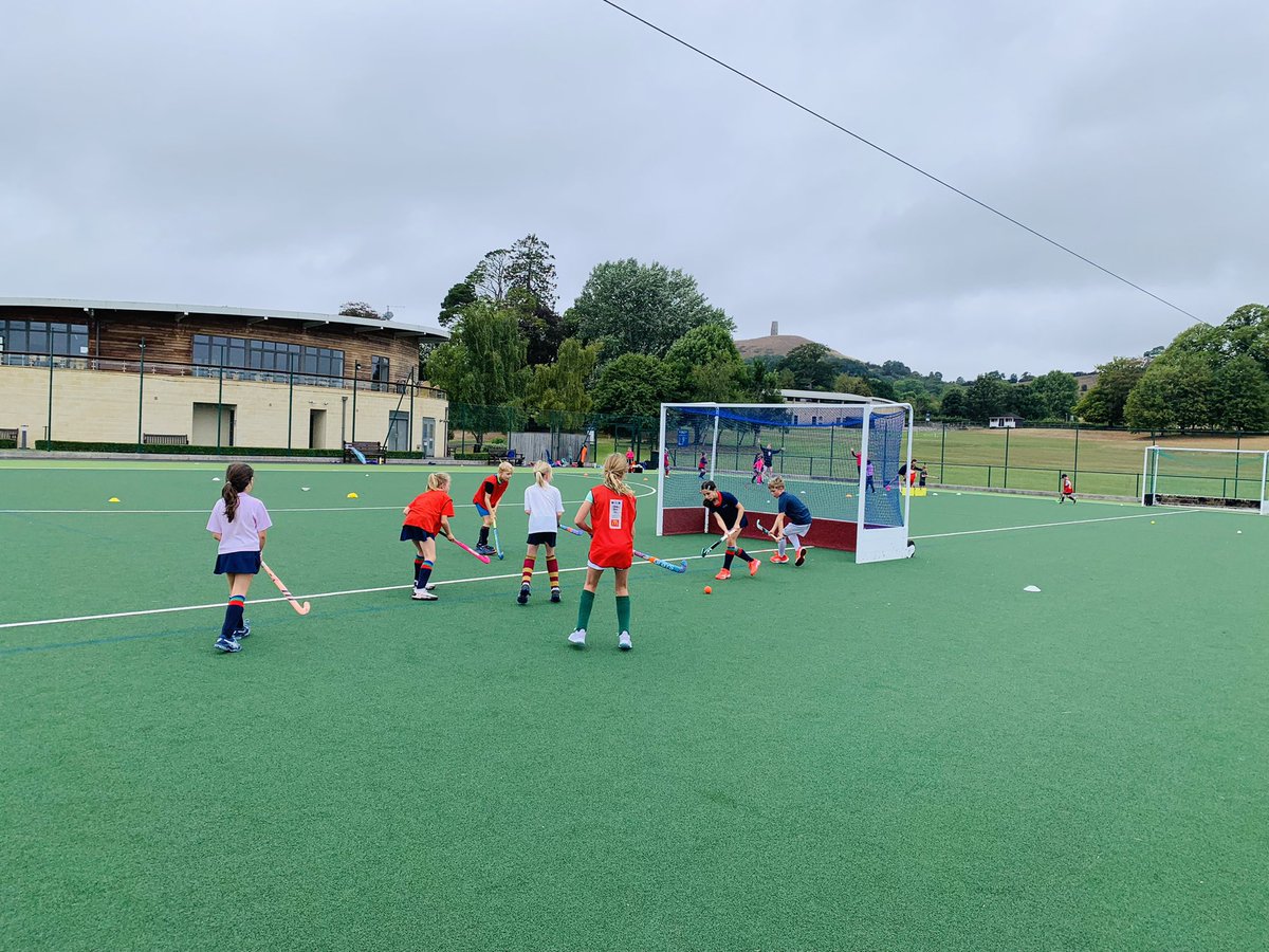 MPS_Sport's tweet photo. That’s a rap for the @MillfieldEnts Junior Hockey Course #lotslearned #endlesssmiles ❤️💙💚 https://t.co/eVp9bfBVOU