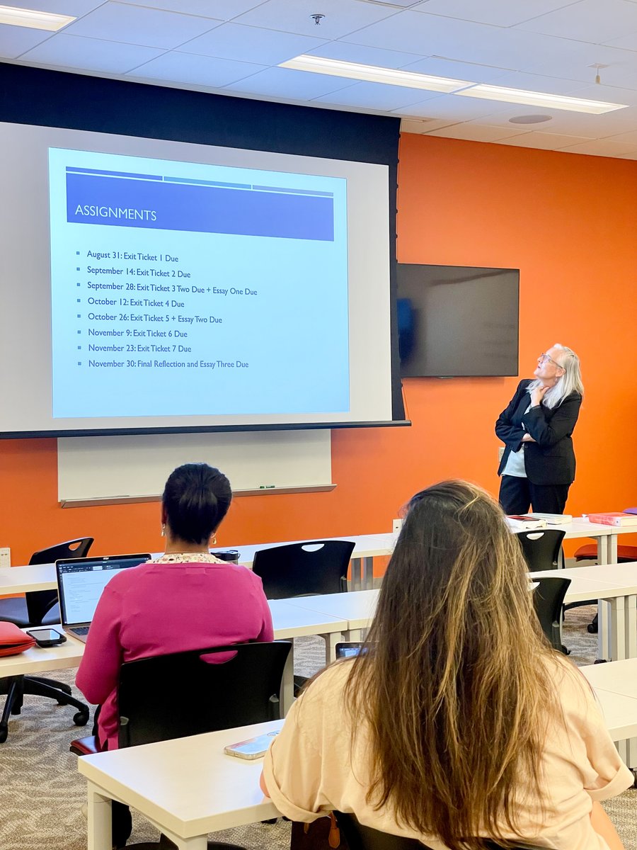 IPRCEmory's tweet photo. Classes started today at @EmoryUniversity and Lisa Dawson, one of #IPRCE's esteemed partners from the #GaDPH is in action instructing the graduate level course #injuryprevention and control at @EmoryRollins #highereducation #violenceprevention #implementationscience https://t.co/n5JyBadRyH