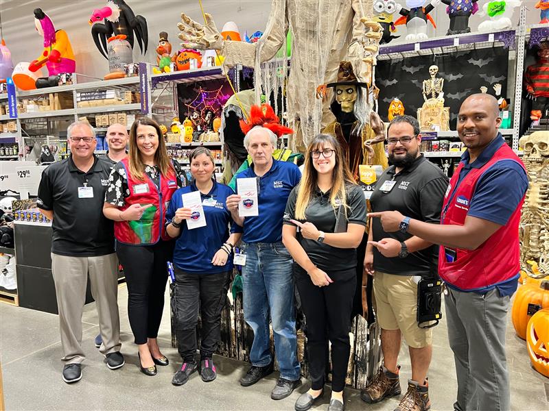 Amazing visit from our Devisional leader <a href="/CrystalNeels/">crystal neels</a> and our Regional leader @CaraMcintireR18 in <a href="/Lowes/">Lowe's</a> #514 in Poughkeepsie NY. <a href="/lowes_mst/">Lowe's Region 18 MST</a> <a href="/Anthony_Battle1/">Anthony Battle</a> <a href="/BoltzBill/">Bill Boltz</a>