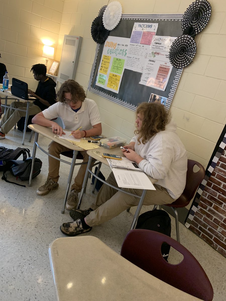 tweaver02's tweet photo. #EXTRAordinary teamwork today in class. My students used the supplies and boxes that were purchased through our @DonorsChoose project. #Wildcatnation https://t.co/rmUGNmJDoU
