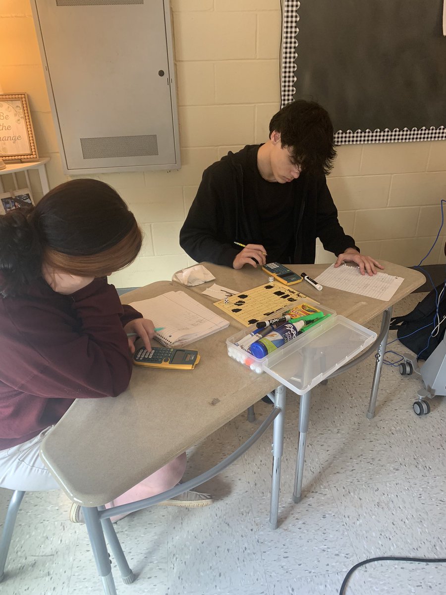tweaver02's tweet photo. #EXTRAordinary teamwork today in class. My students used the supplies and boxes that were purchased through our @DonorsChoose project. #Wildcatnation https://t.co/rmUGNmJDoU