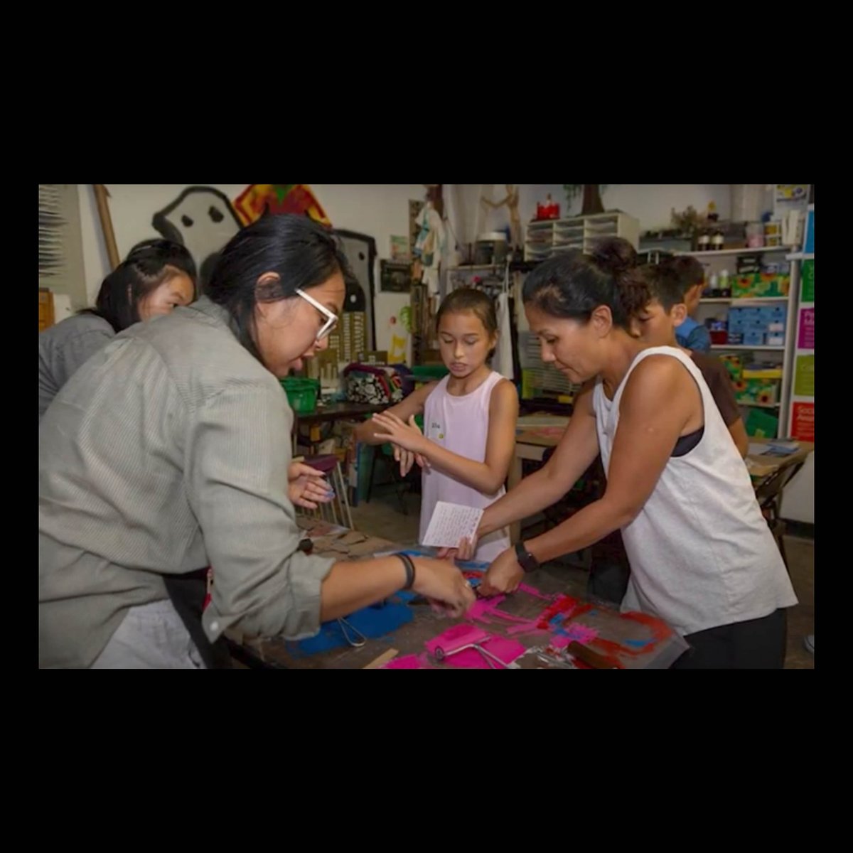 sbttrsweet's tweet photo. Moki Tantoco, dear friend, BHS Class of '10 and SAIC BFAAE '14,  works with military-connected families and children near Naval Station Great Lakes. Recently, Moki launched a research project called the Veteran Arts Database. https://t.co/vGjRRwVqeS Please support them! @220Arts https://t.co/GLxdyOMhUJ