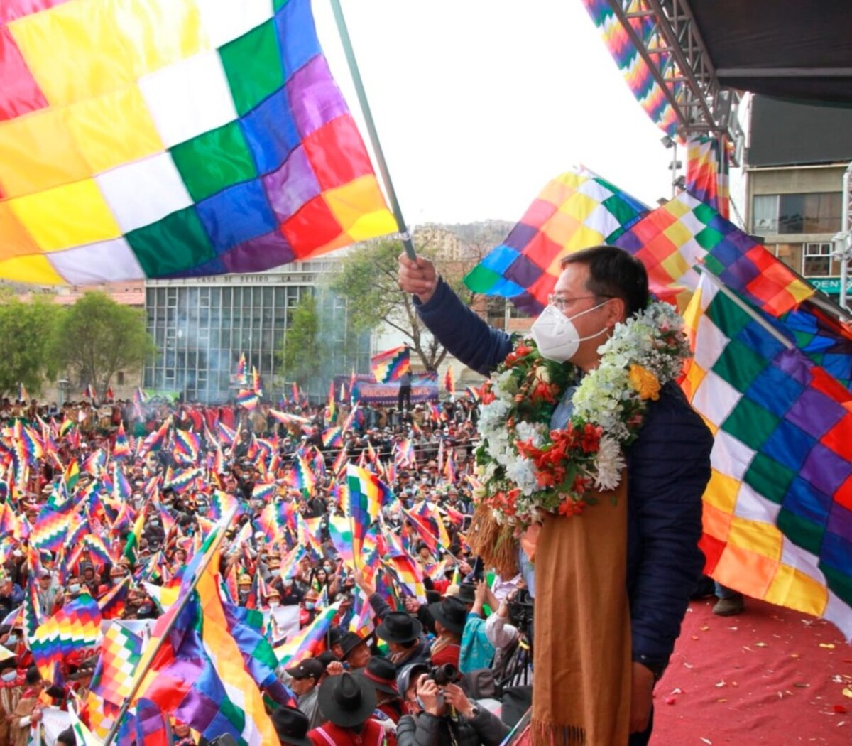 Fueron días históricos la #MarchaPorLaPatria a la cabeza del hermano <a href="/evoespueblo/">Evo Morales Ayma</a>, y una y otra vez lo volveros a defender la patria y ahora nos toca salir nuevamente a respaldar a nuestro gobierno democrático de <a href="/LuchoXBolivia/">Luis Alberto Arce Catacora (Lucho Arce)</a> <a href="/LaramaDavid/">David Choquehuanca</a>