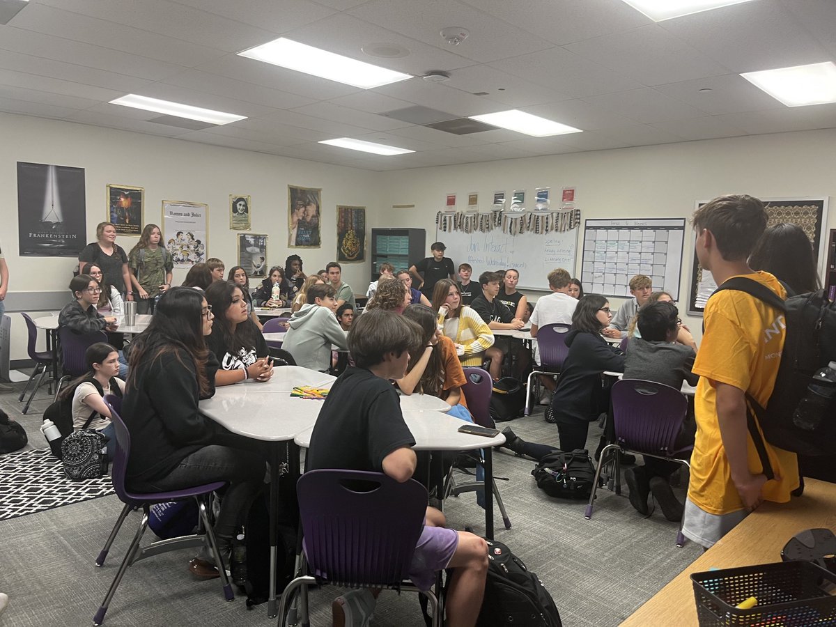 Mrs_Hedges's tweet photo. Over 65 kids came out to learn about the new Interact year.  So excited about the service projects they have planned. ⁦@mhs_bears⁩ ⁦@MrHollander_MHS⁩ https://t.co/ZGmSfq7x4r