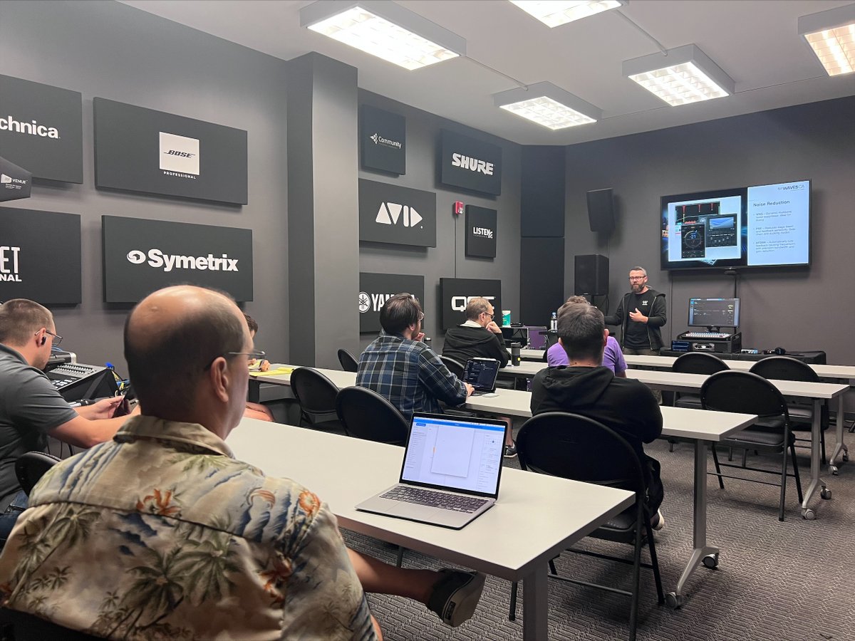 We had a great webinar/training session with Jeremiah Clever from <a href="/WavesAudioLtd/">Waves Audio</a> - learning about Waves Commercial Audio. We had a great turnout online - glad Waves helped make this happen!

#training #proav #commercialaudio #livesound #soundcontractor #webinar #learning