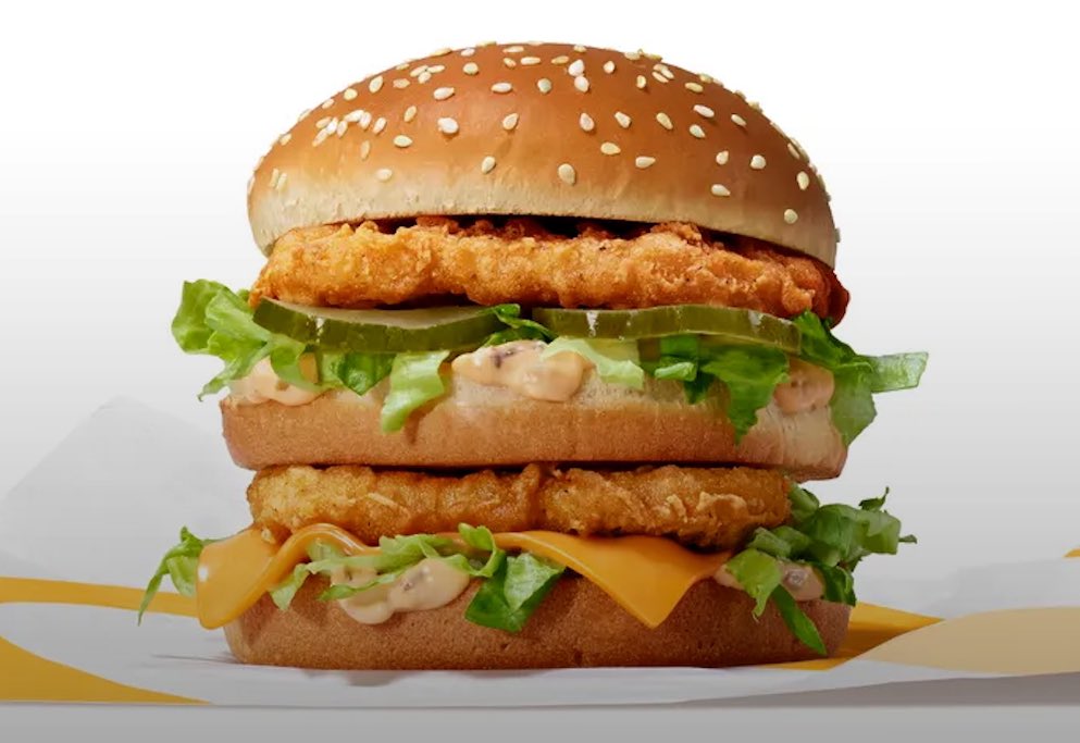 PopCrave's tweet photo. McDonald’s is currently testing out a Chicken Big Mac in the US. https://t.co/cNQS9EUlu2