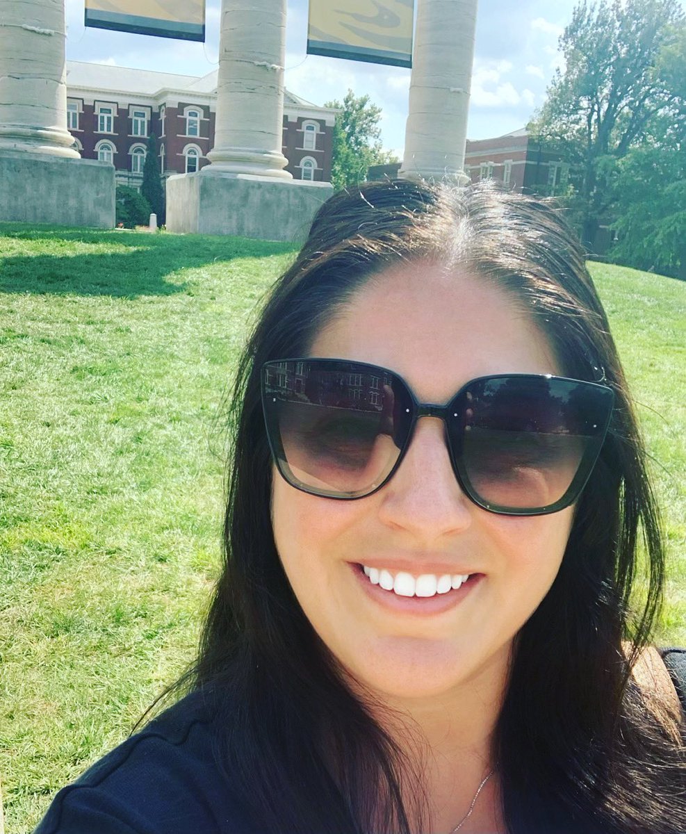 Cassandra M. Smith tweet media