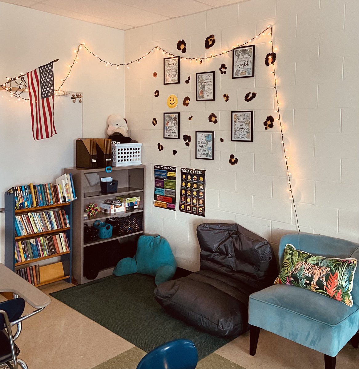 Getting ready to start the new school year with our new and improved Zen Zone in room 204! <a href="/parker_middle/">Parker Middle School</a> @mslaliberte13